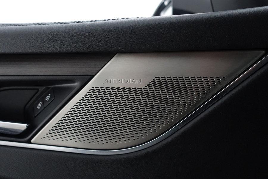 Jaguar F-PACE vaihtoauto