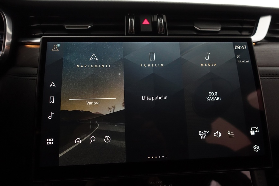 Jaguar F-PACE vaihtoauto