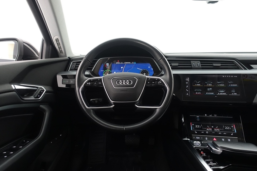Audi e-tron vaihtoauto
