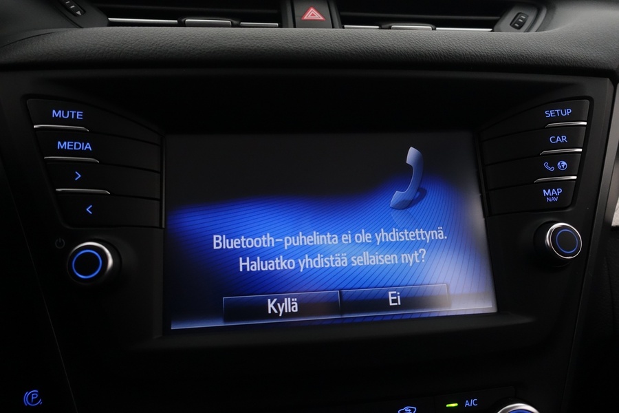 Toyota Avensis vaihtoauto