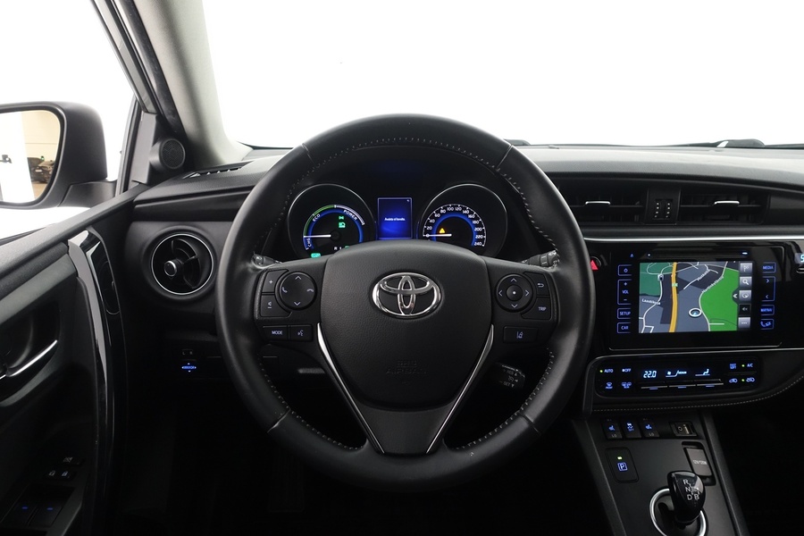 Toyota Auris vaihtoauto