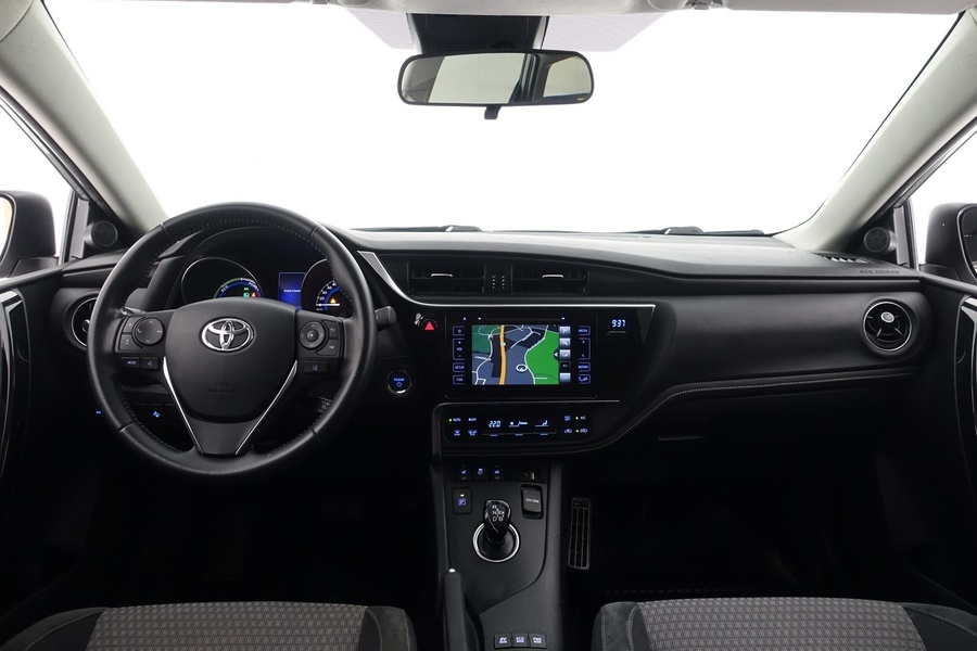 Toyota Auris vaihtoauto