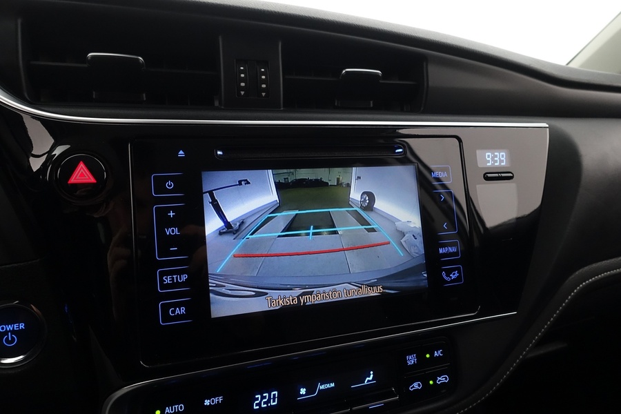 Toyota Auris vaihtoauto