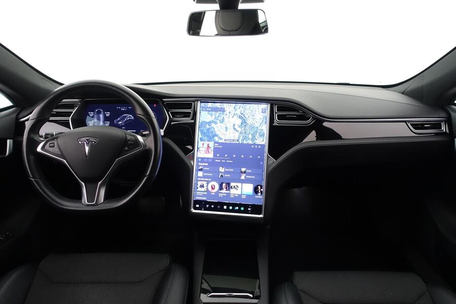 Tesla Model S vaihtoauto