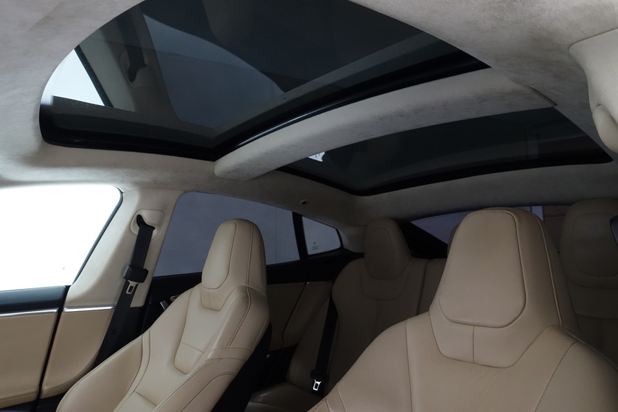 Tesla Model S vaihtoauto