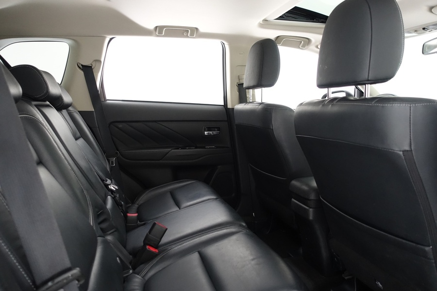 Mitsubishi Outlander PHEV vaihtoauto