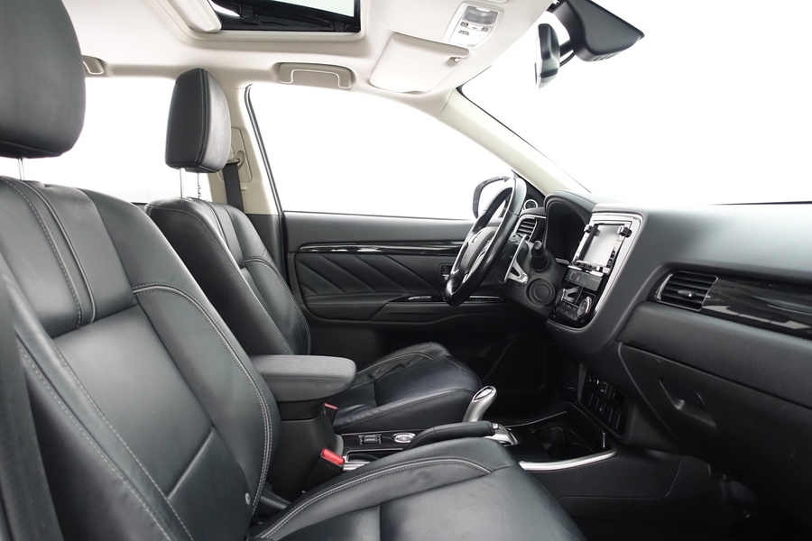 Mitsubishi Outlander PHEV vaihtoauto