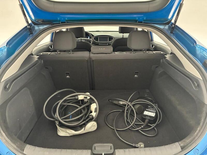 Hyundai IONIQ electric vaihtoauto