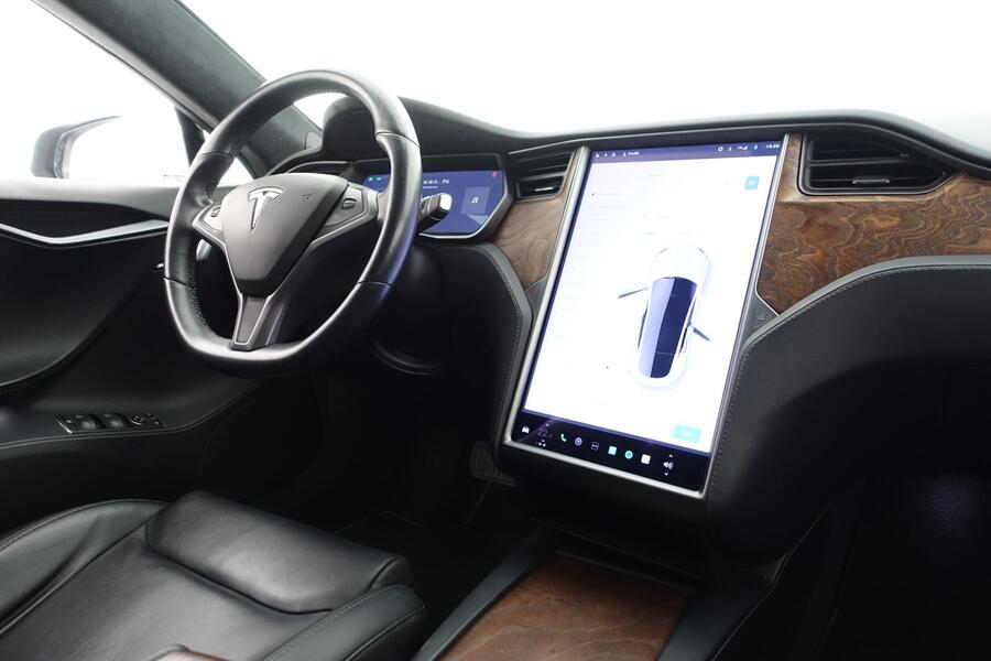 Tesla Model S vaihtoauto