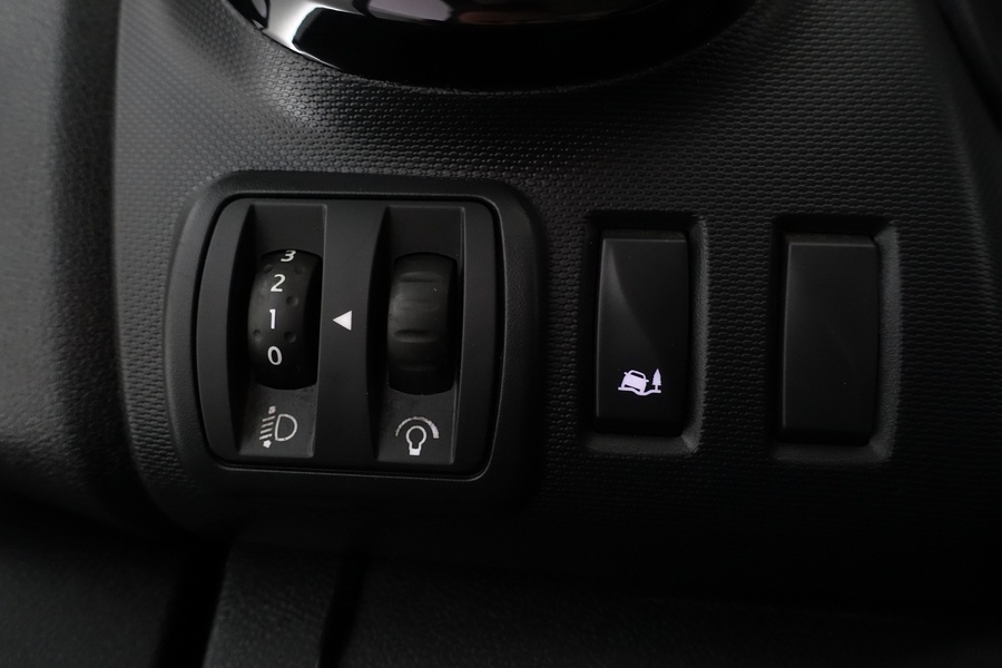 Nissan NV300 vaihtoauto