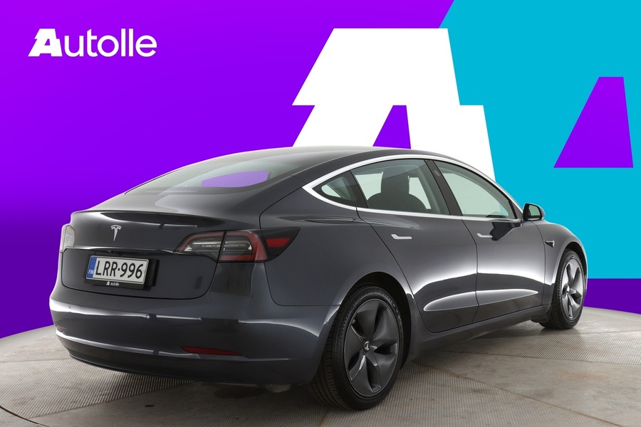 Tesla Model 3 vaihtoauto