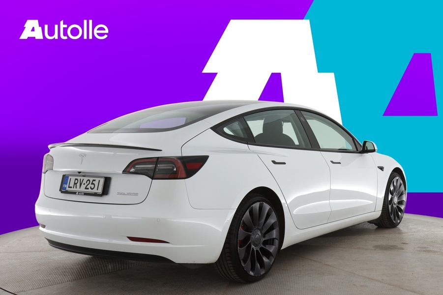 Tesla Model 3 vaihtoauto