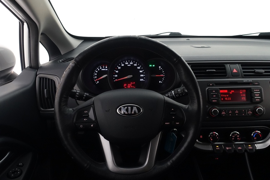 Kia Rio vaihtoauto