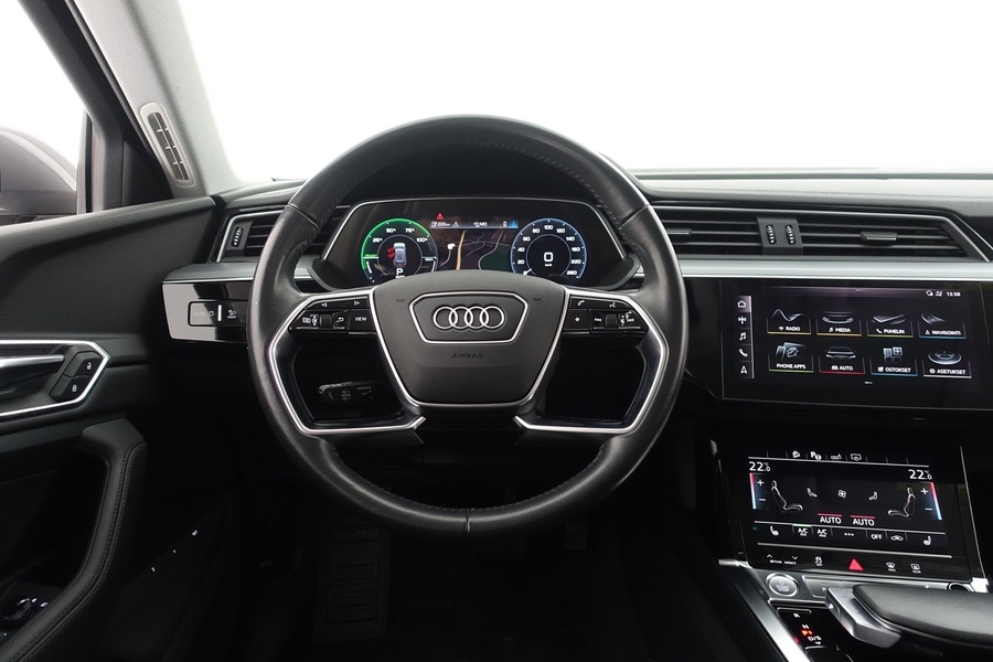 Audi e-tron vaihtoauto