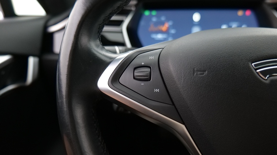 Tesla Model S vaihtoauto