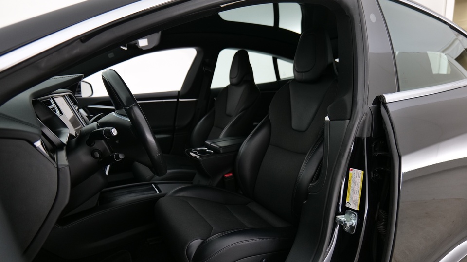 Tesla Model S vaihtoauto