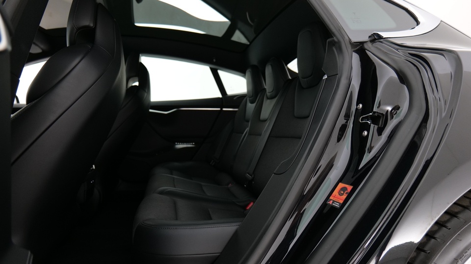 Tesla Model S vaihtoauto