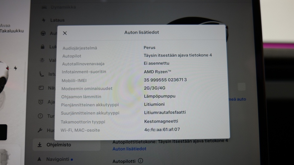 Tesla Model 3 vaihtoauto