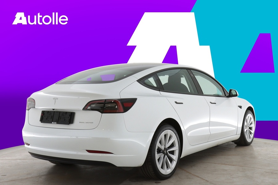 Tesla Model 3 vaihtoauto