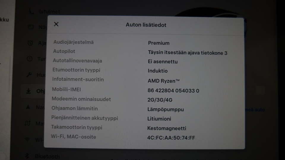 Tesla Model 3 vaihtoauto