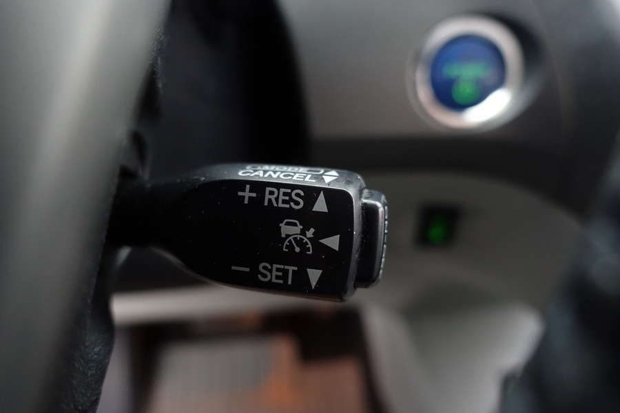 Toyota Prius PHEV vaihtoauto