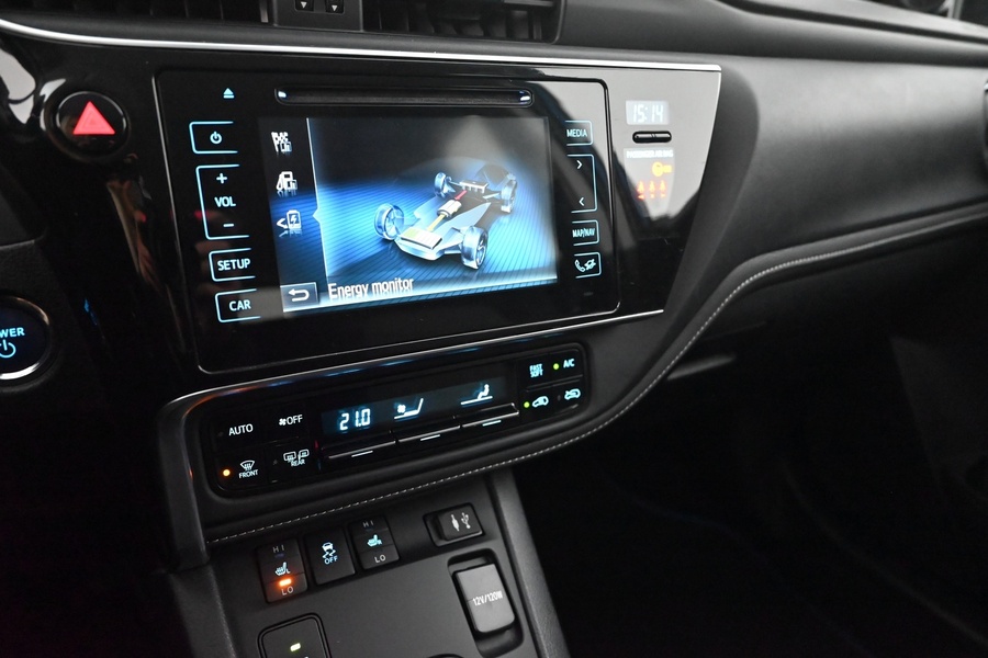 Toyota Auris vaihtoauto