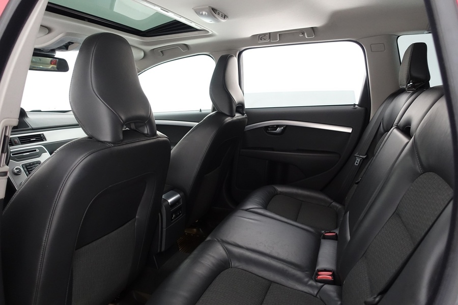 Volvo V70 vaihtoauto