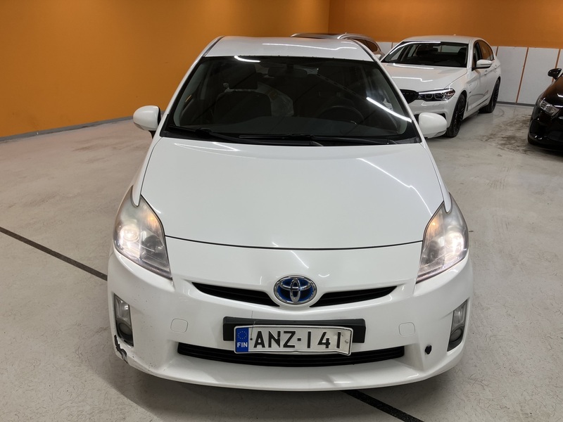 Toyota Prius vaihtoauto
