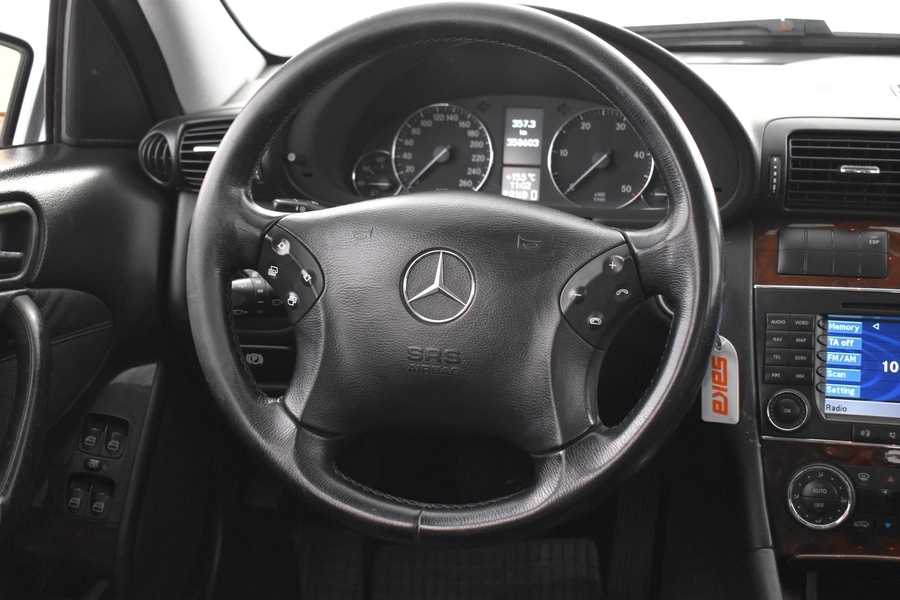 Mercedes-Benz C vaihtoauto