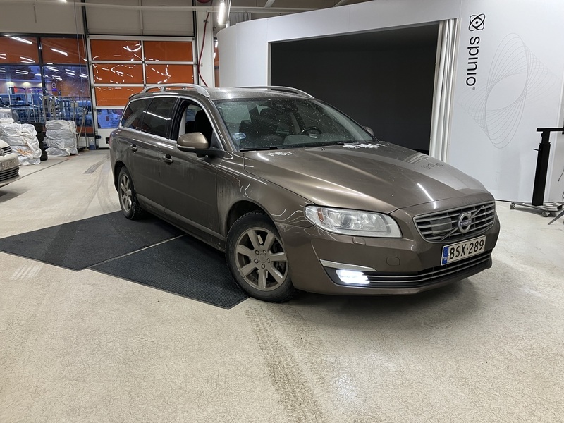 Volvo V70 vaihtoauto