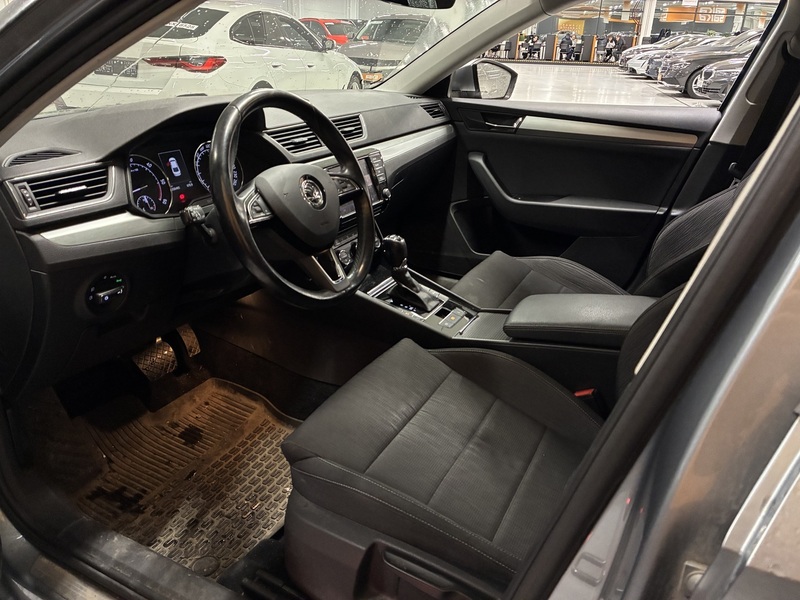 Skoda Superb vaihtoauto