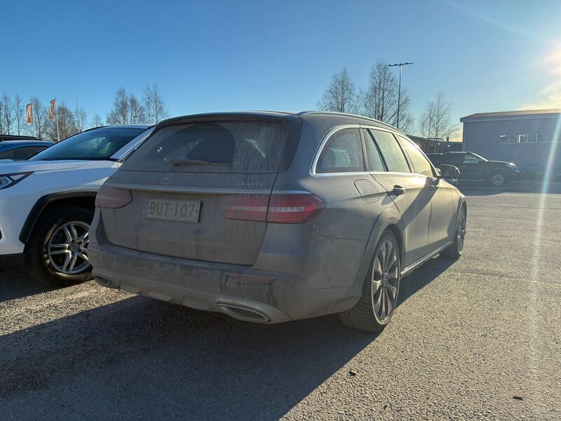 Mercedes-Benz E vaihtoauto