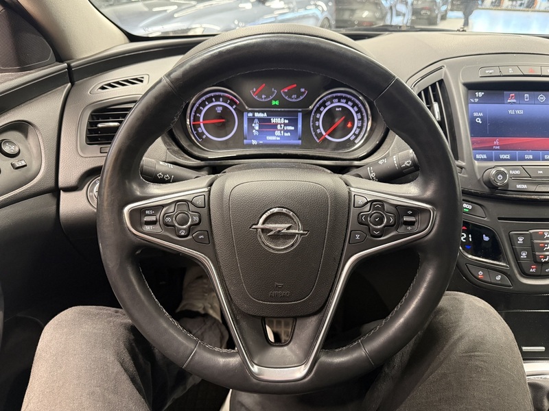Opel Insignia vaihtoauto