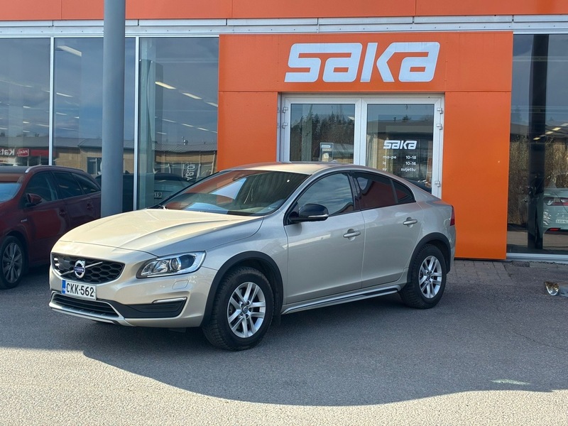 Volvo S60 Cross Country vaihtoauto