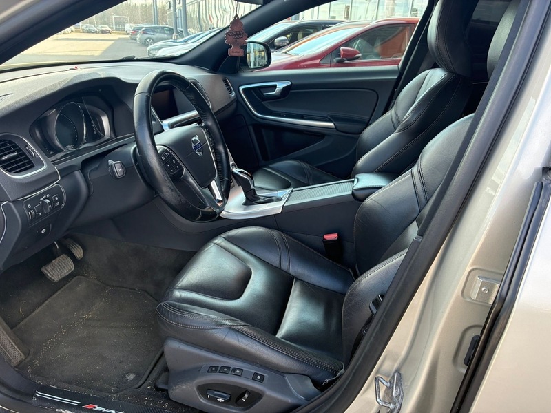 Volvo S60 Cross Country vaihtoauto