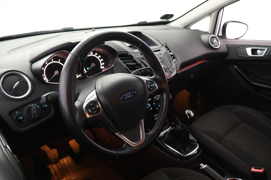 Ford Fiesta vaihtoauto