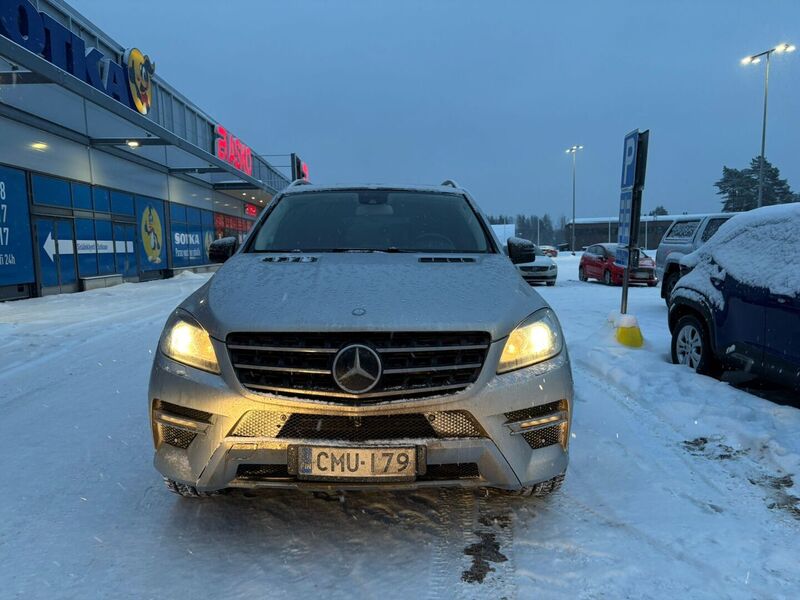 Mercedes-Benz ML vaihtoauto