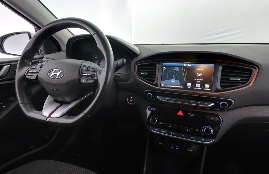 Hyundai IONIQ electric vaihtoauto