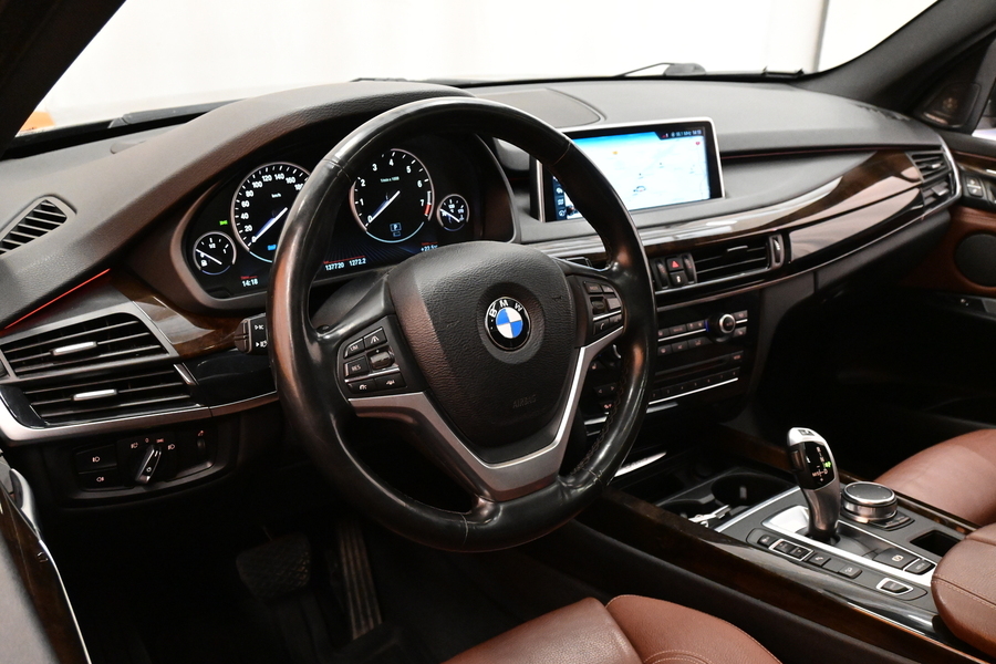 BMW X5 vaihtoauto