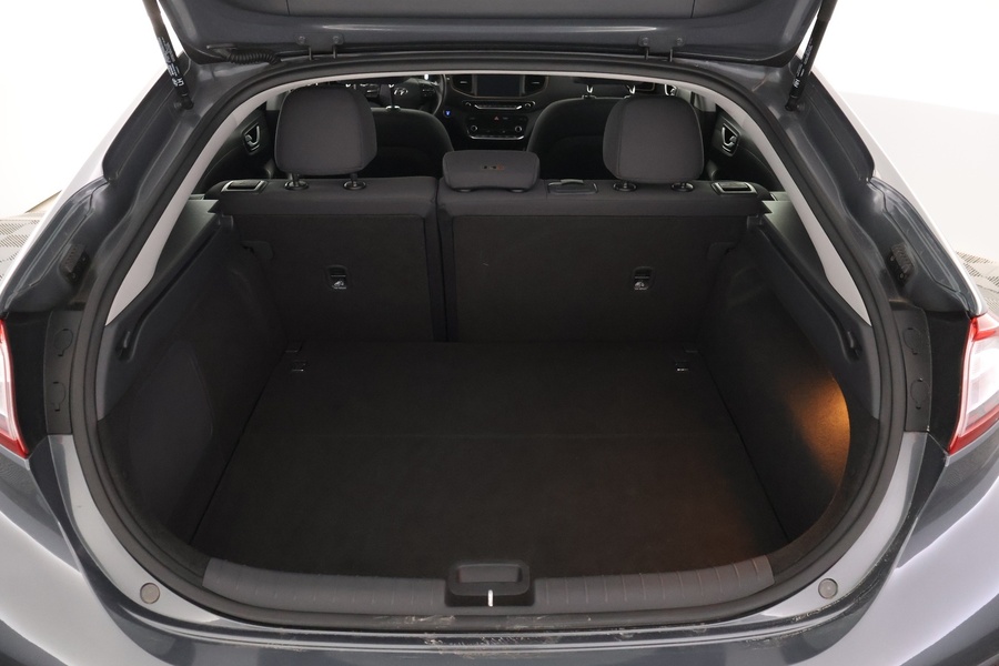 Hyundai IONIQ electric vaihtoauto