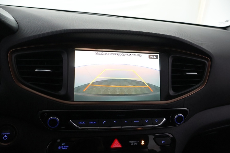 Hyundai IONIQ electric vaihtoauto