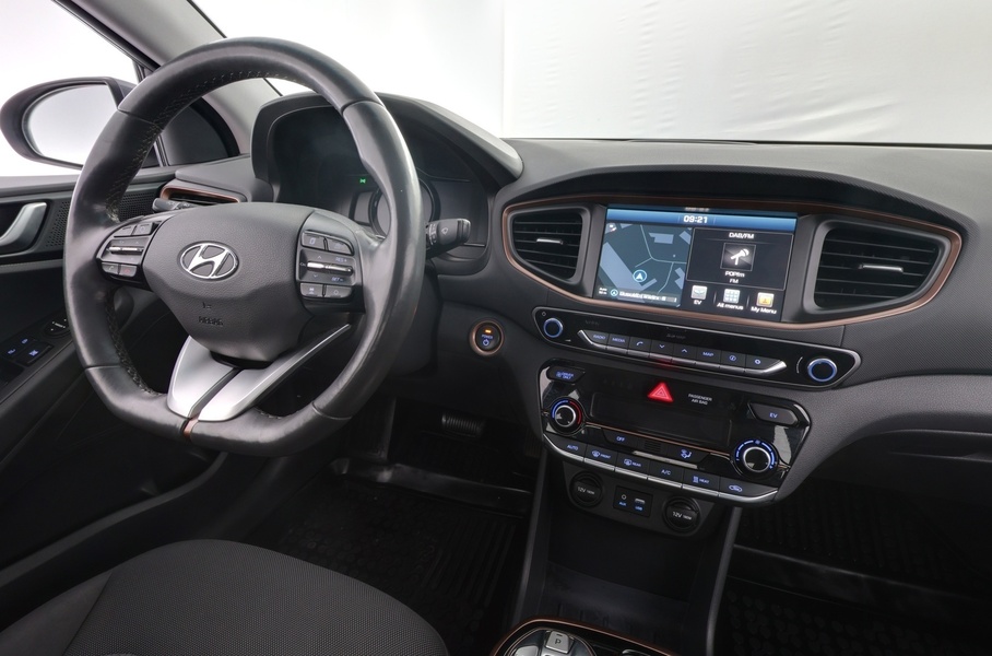 Hyundai IONIQ electric vaihtoauto
