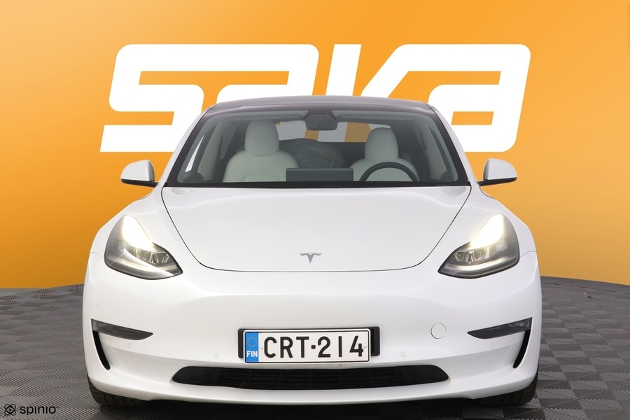 Tesla Model 3 vaihtoauto