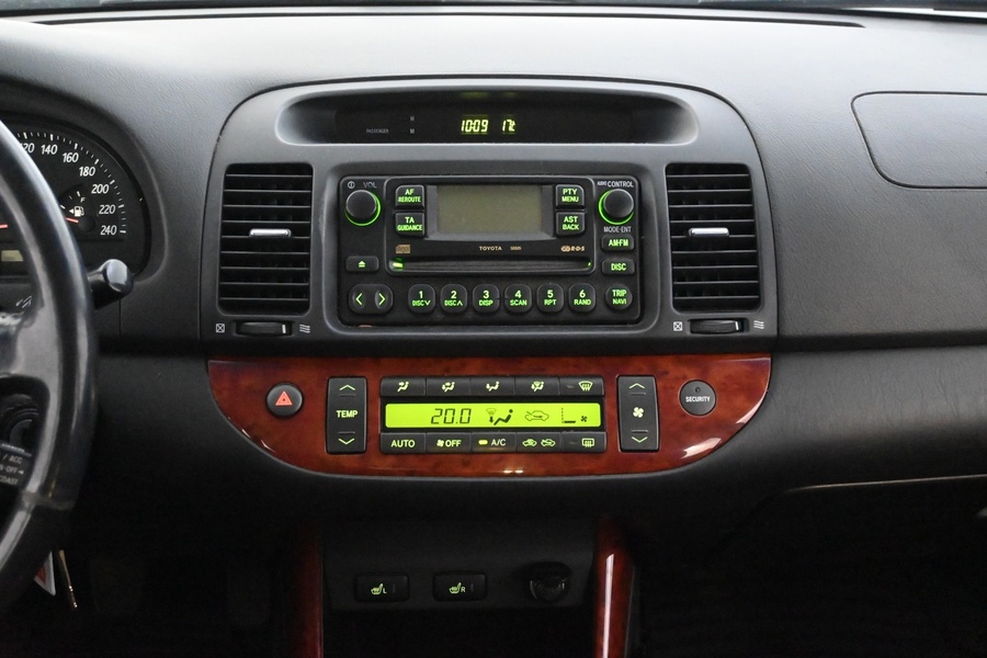 Toyota Camry vaihtoauto