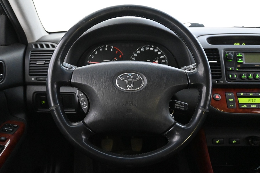 Toyota Camry vaihtoauto