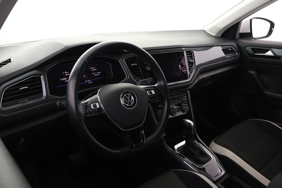 Volkswagen T-Roc vaihtoauto