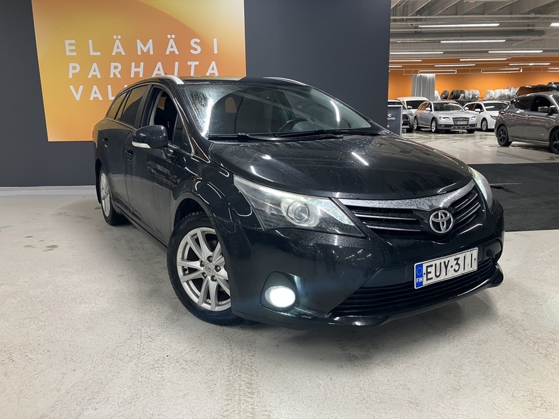 Toyota Avensis vaihtoauto