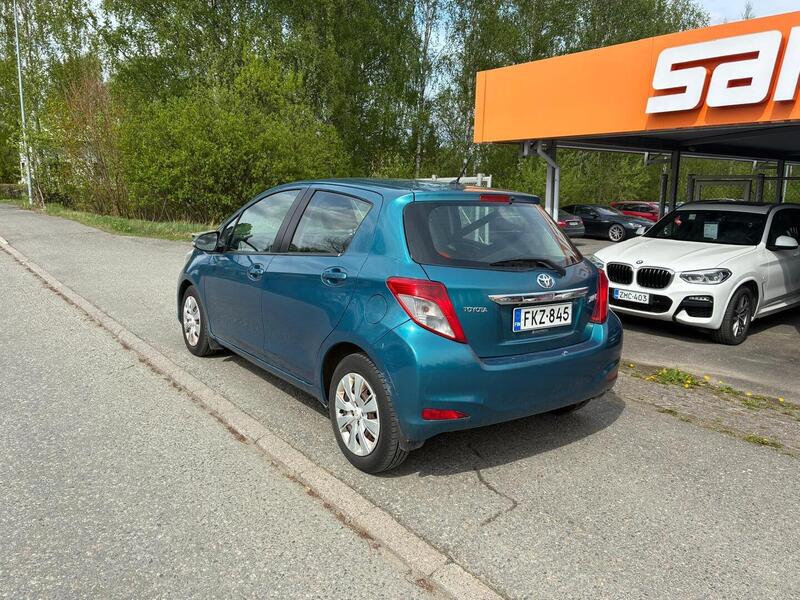 Toyota Yaris vaihtoauto