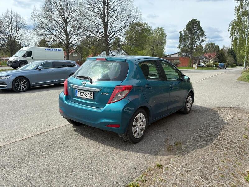 Toyota Yaris vaihtoauto