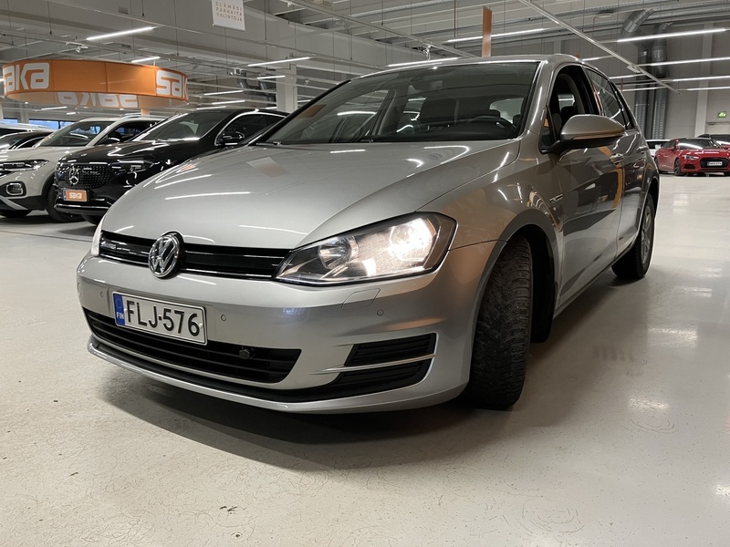 Volkswagen Golf vaihtoauto